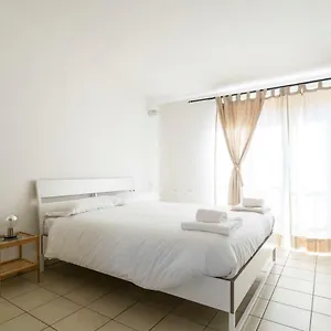  Appartamento Primopiano - Garofalo A Italia