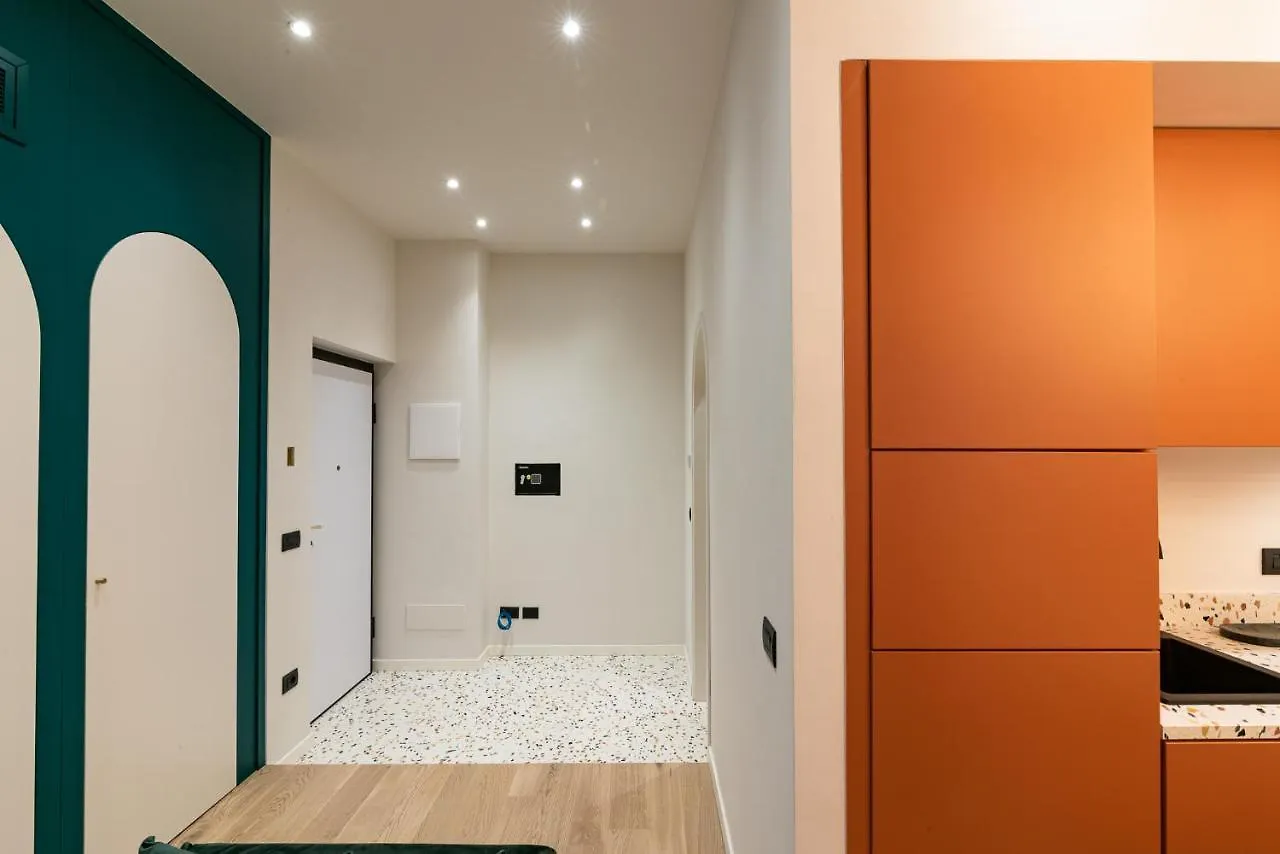 Apartment Youhosty - Borgonuovo 4 Milan