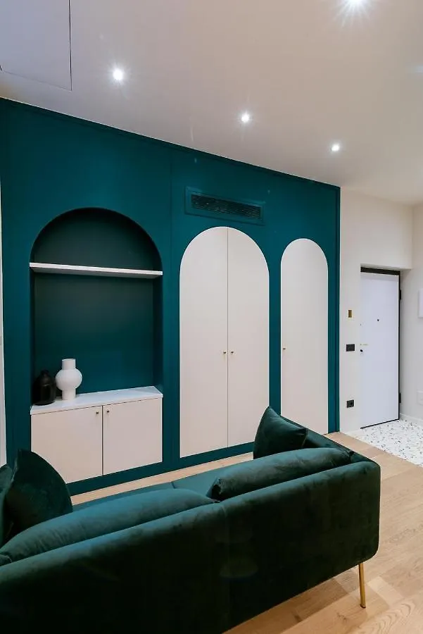 Apartment Youhosty - Borgonuovo 4 Milan